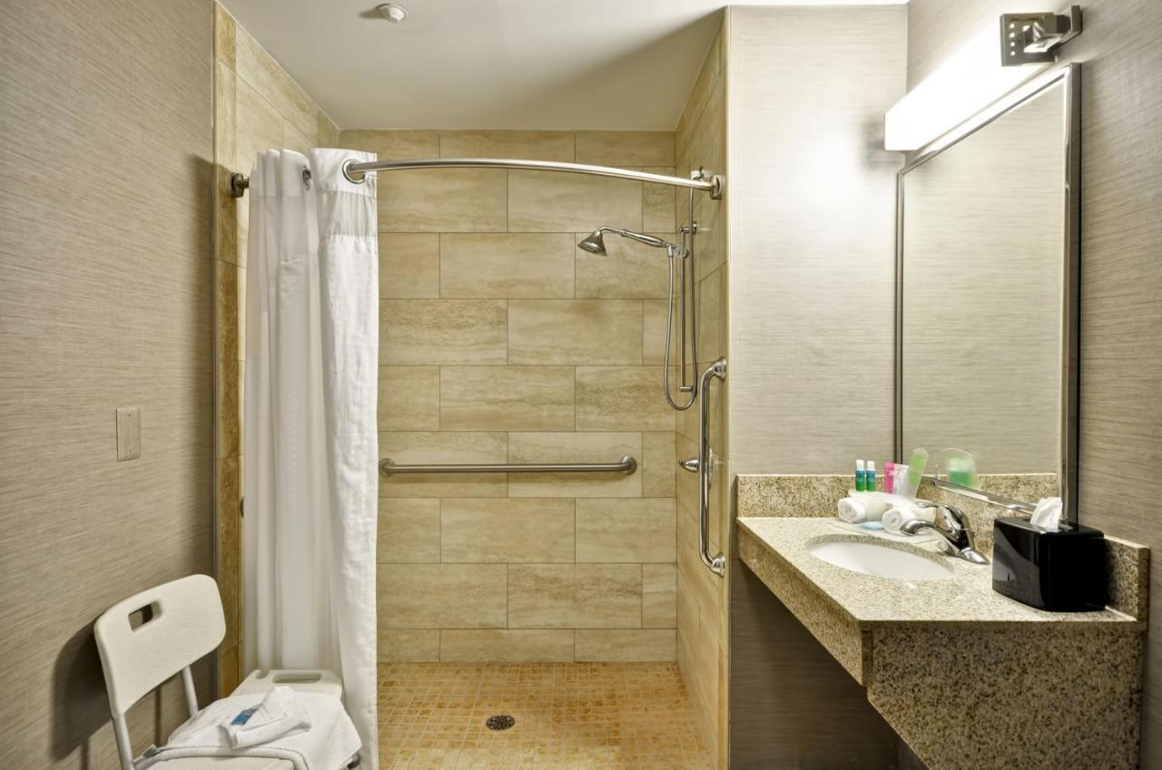 Holiday Inn Express Romulus / Detroit Airport By Ihg Bagian luar foto