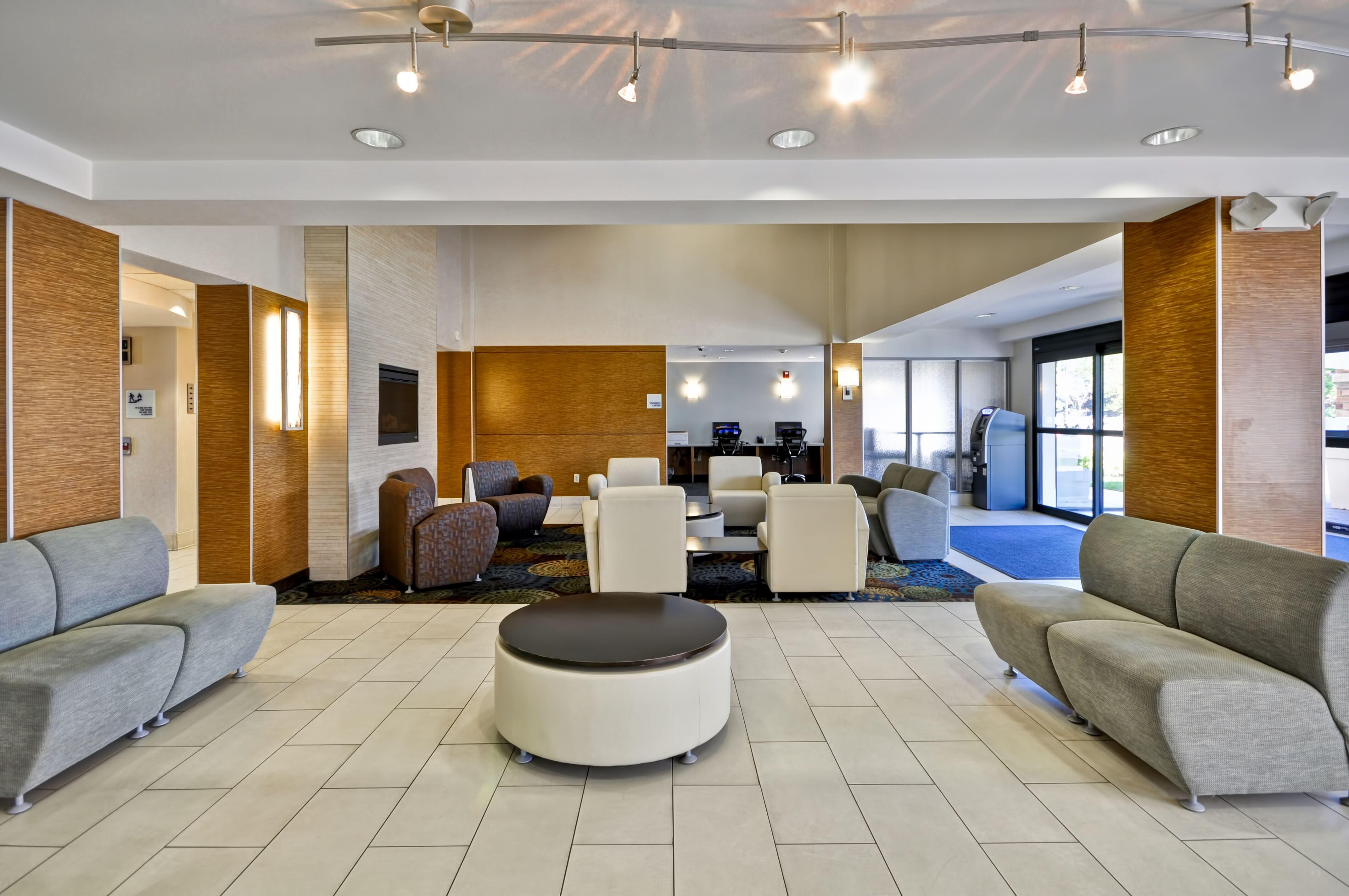Holiday Inn Express Romulus / Detroit Airport By Ihg Bagian luar foto