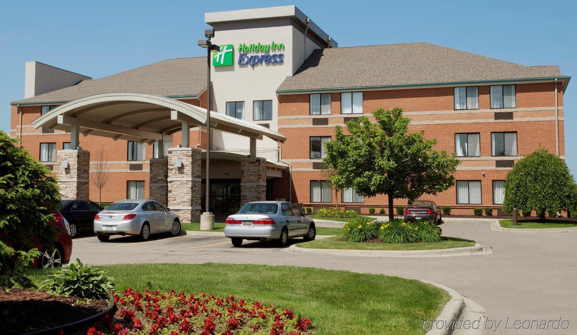 Holiday Inn Express Romulus / Detroit Airport By Ihg Bagian luar foto