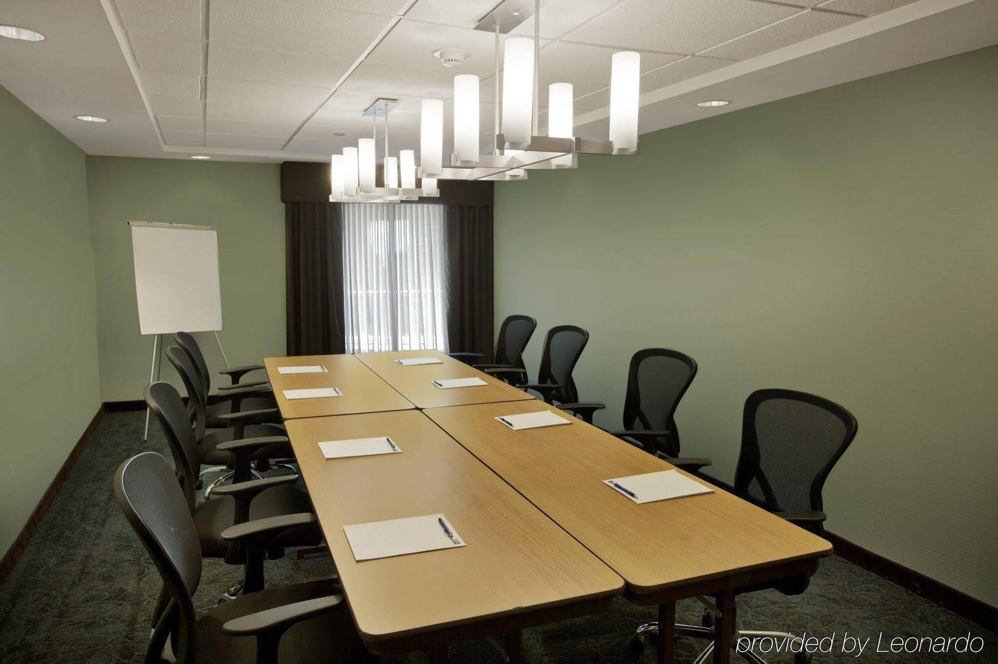 Holiday Inn Express Romulus / Detroit Airport By Ihg Bagian luar foto